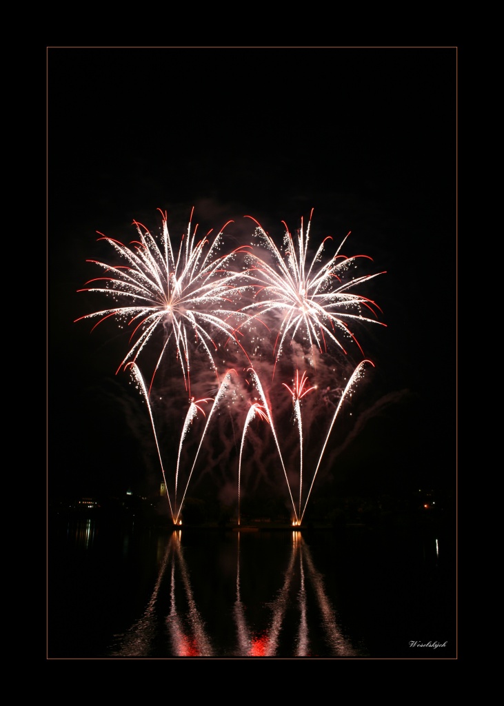 Ohňostroj 2009_Tábor 02.jpg